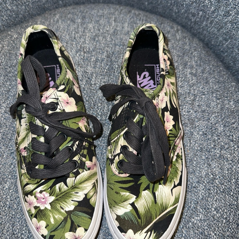 Vans Women's Floral Leaf Sneakers - Black and Green